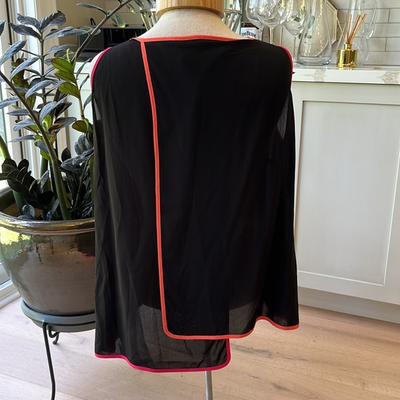 NWT Ecla made in Italy black sleeveless blouse with overlapping panels - Picture 6 of 12